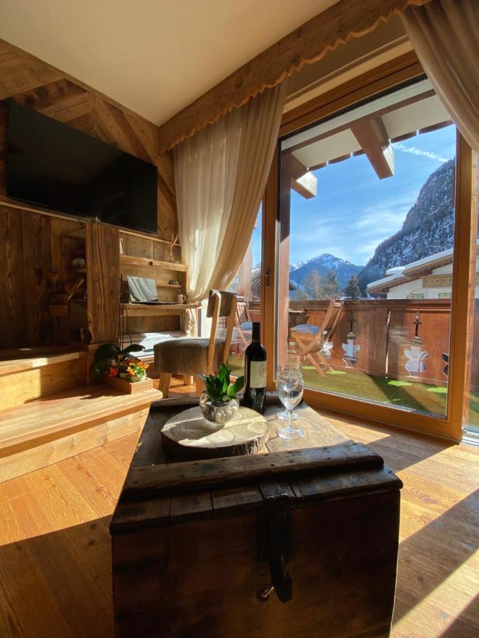 Calore Di Una Casa Di Montagna Campitello di Fassa Εξωτερικό φωτογραφία