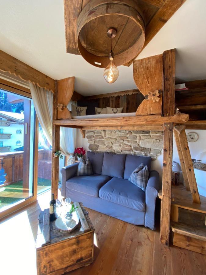 Calore Di Una Casa Di Montagna Campitello di Fassa Εξωτερικό φωτογραφία