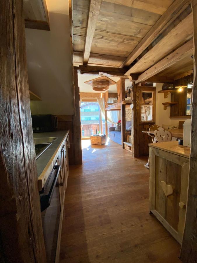 Calore Di Una Casa Di Montagna Campitello di Fassa Εξωτερικό φωτογραφία